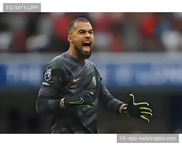 切尔西后卫防守硬朗,多次关键解围,切尔西后场 切尔西后卫防守硬朗,多次关键解围,切尔西后场